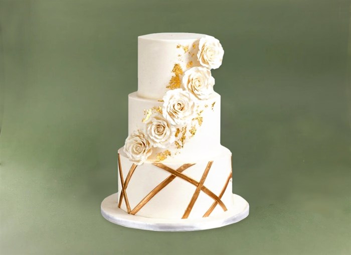 Свадебный торт Классика с розами - фото 12582