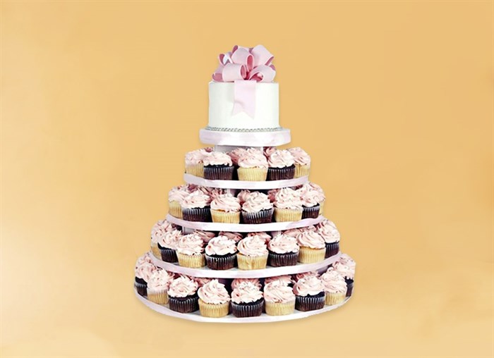 Свадебный торт 2кг и набор капкейков 70 шт - фото 12612