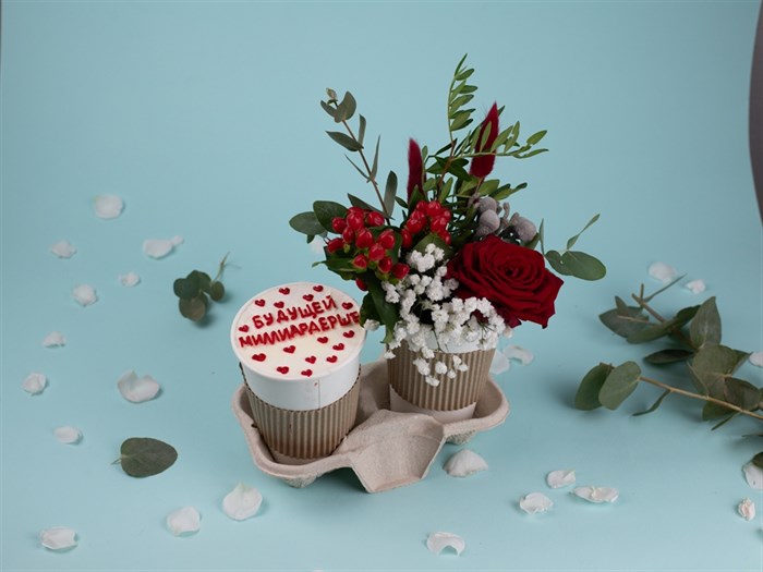 Подарочный набор Букет цветов "Красные розы" в стаканчике и десерт - фото 13956