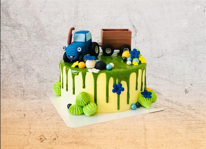 Торт подарочный Синий трактор на лужайке 3Д фигурка - фото 7407
