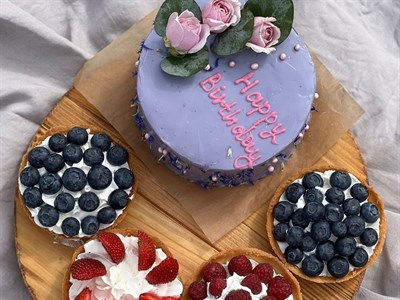 Набор Бенто-торт и 4 тарта Happy birthday