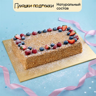 Торт Медовик с ягодами 4280 гр
