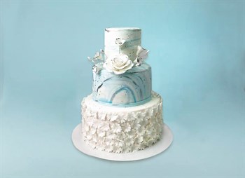 Свадебный торт Классика с розами из мастики - фото 12444