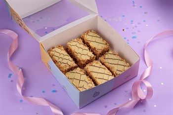 Подарочный сет пирожных 12шт - фото 47642