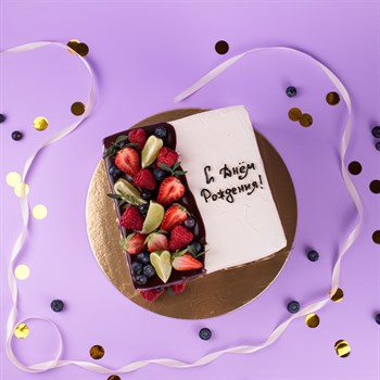 Торт Куб Сочная клубника 3кг - фото 57928