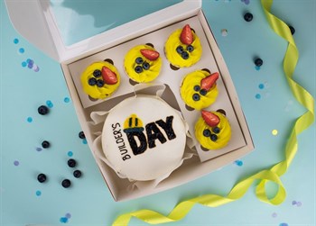 Бенто-торт с капкейками День Строителей - фото 95658